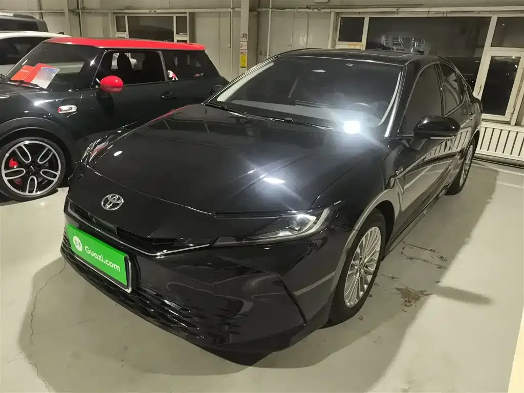 Toyota Camry 2025 из CN, фото 1