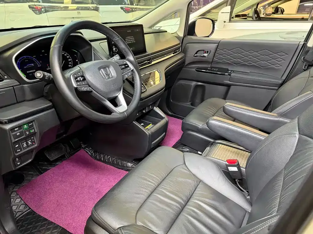 Honda Elysion 2023 из CN, фото 7