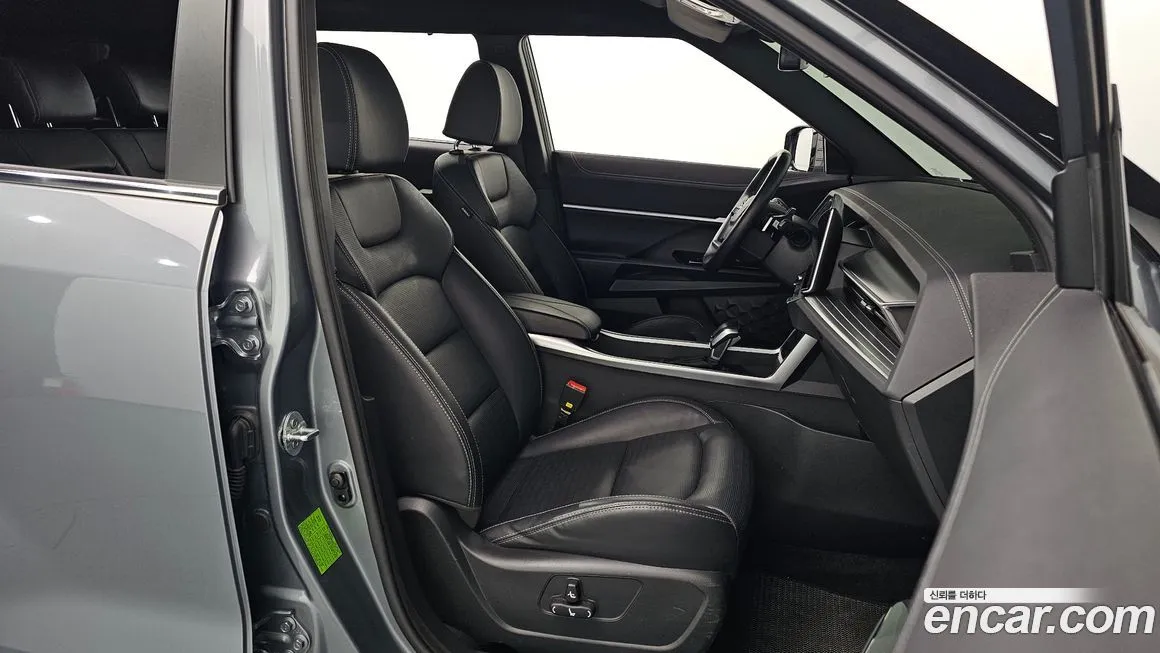 KG Mobility (Ssangyong) Torres — фото 10