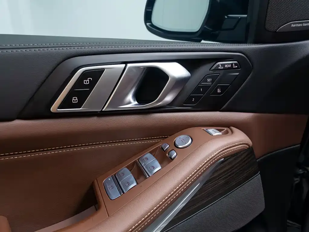 BMW X7 2023 из CN, фото 4