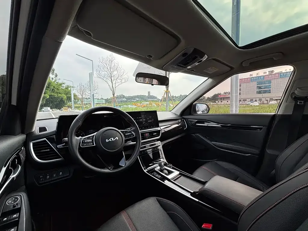 Kia KX3 2023 из CN, фото 7