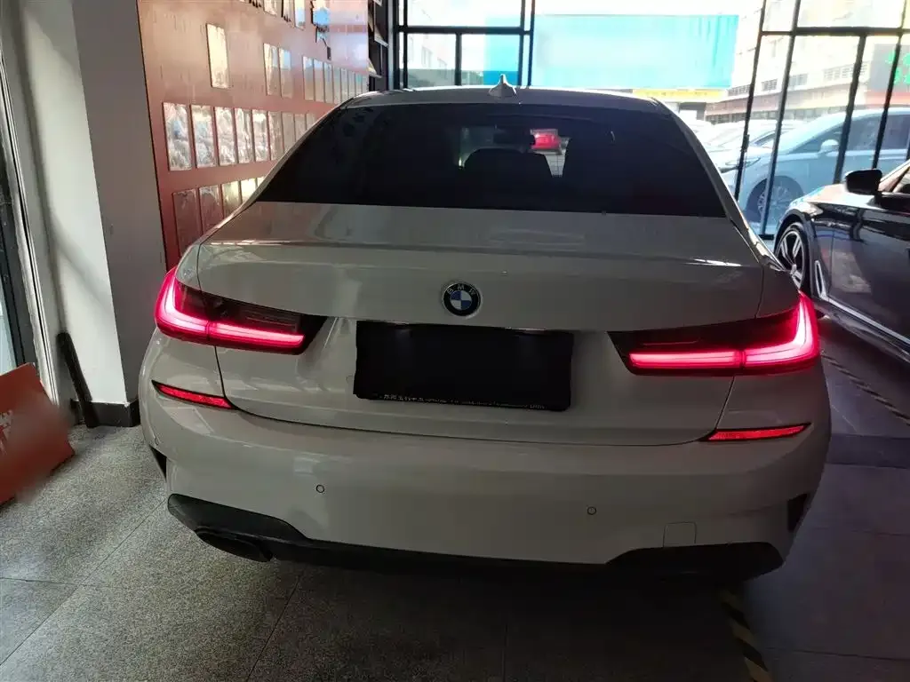 BMW 3 Series 2021 из CN, фото 6