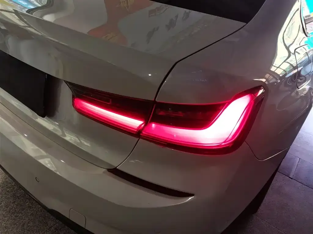BMW 3 Series 2021 из CN, фото 8
