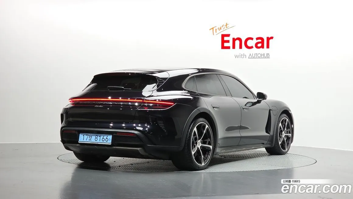 Porsche Taycan 2025 из KR, фото 2