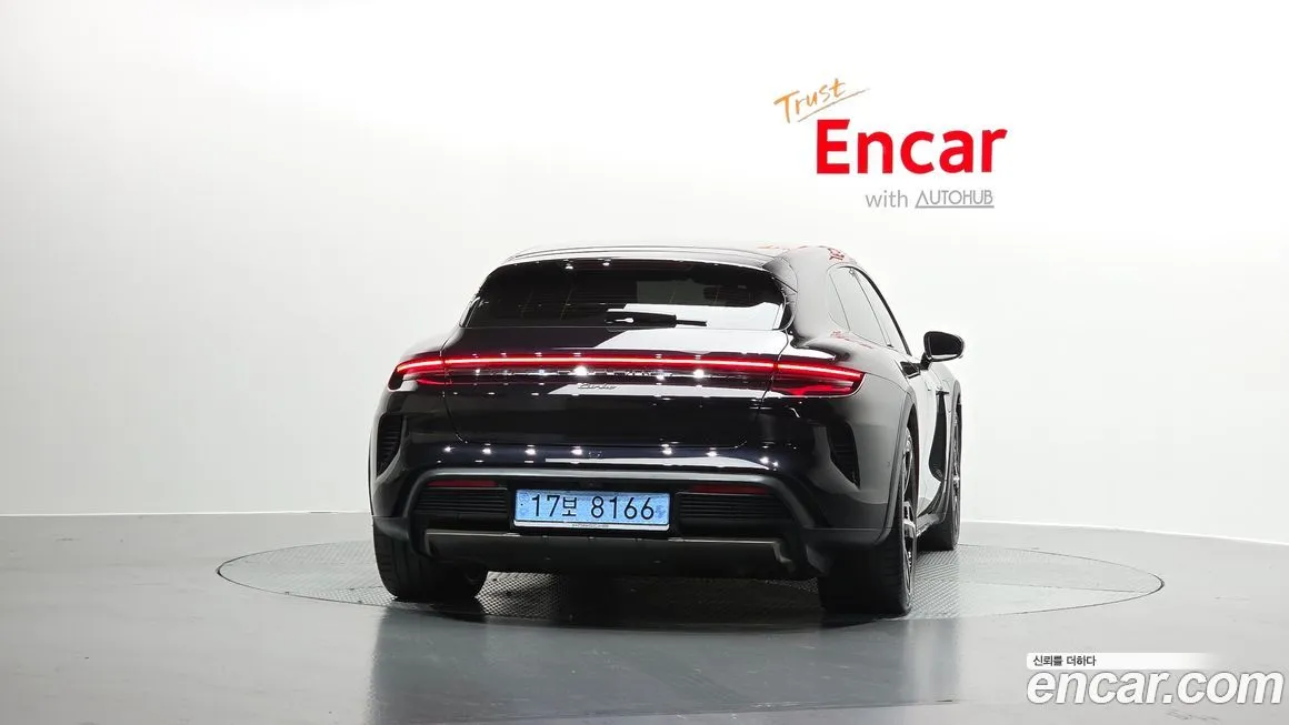 Porsche Taycan 2025 из KR, фото 4
