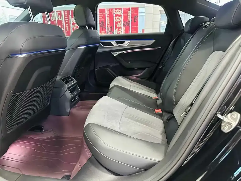 Audi A6L 2025 из CN, фото 5