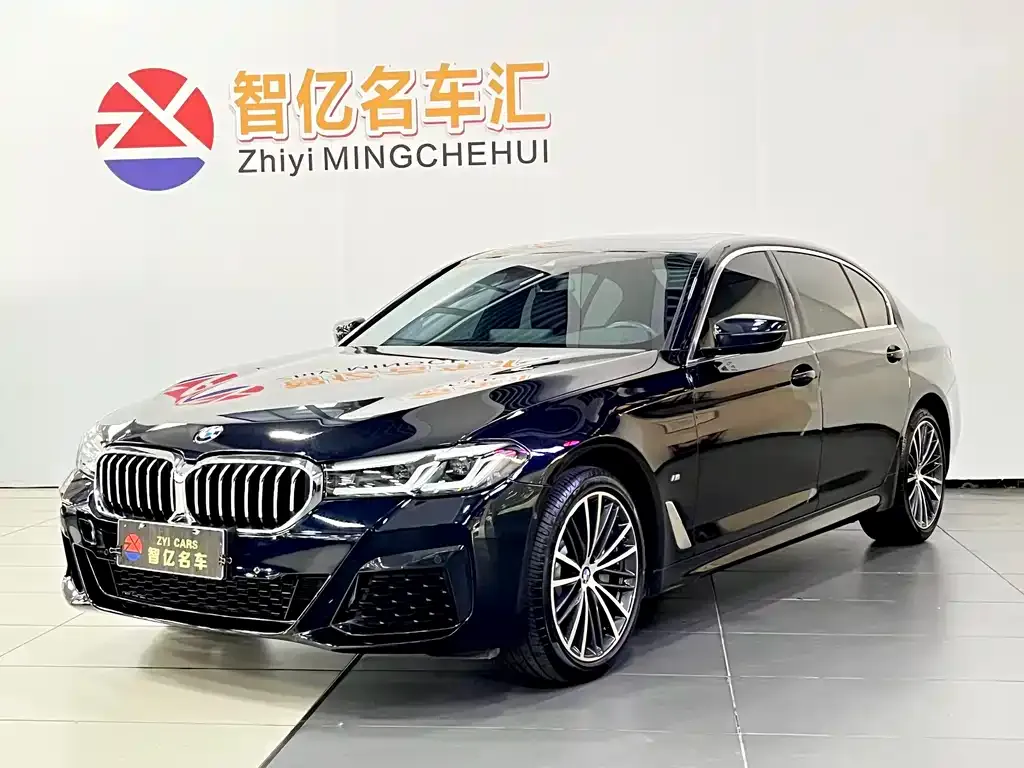 BMW 5 Series 2023 из CN, фото 1