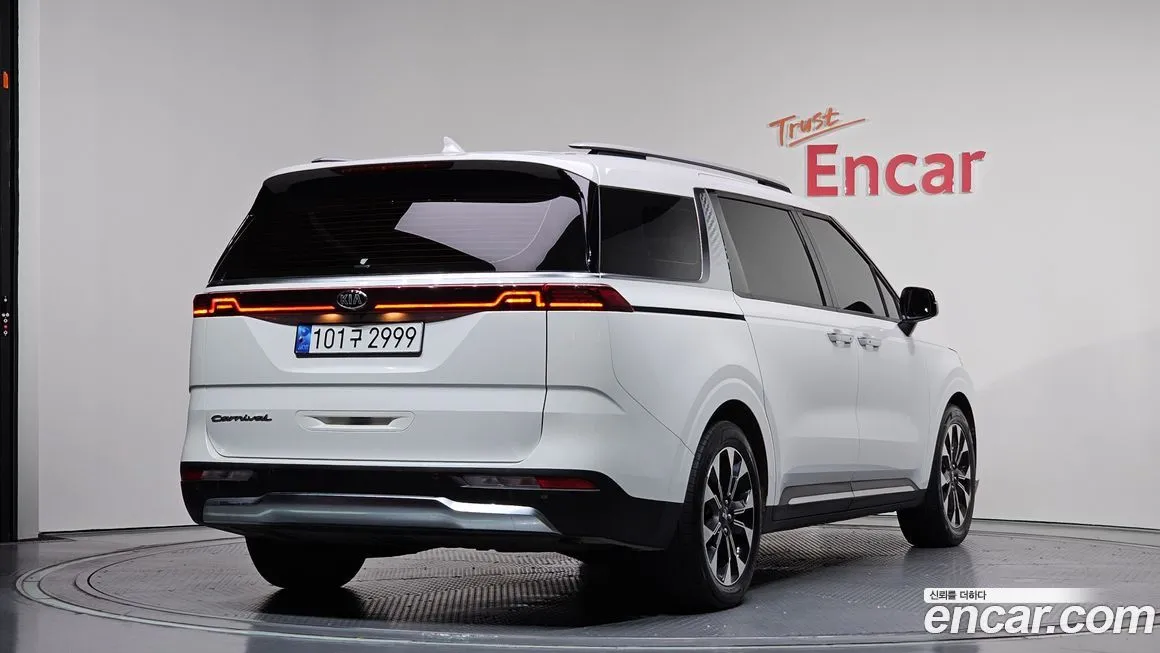 Kia Carnival 2021 из KR, фото 2