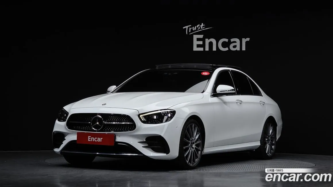 Mercedes-Benz E-Class — фото 1