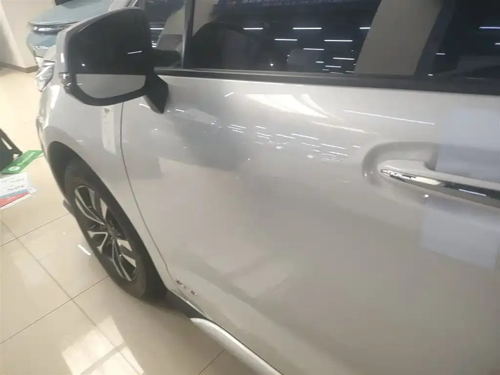Toyota Granvia 2025 из CN, фото 5