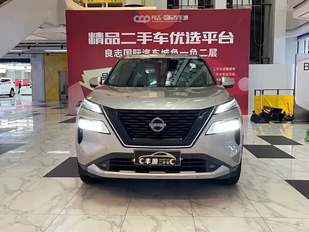 Nissan X-Trail 2023 из CN, фото 2