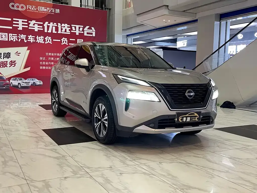 Nissan X-Trail 2023 из CN, фото 3