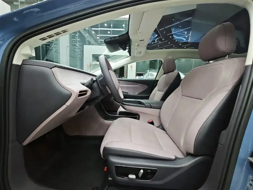 Hongqi Tiangong 05 2025 из CN, фото 9