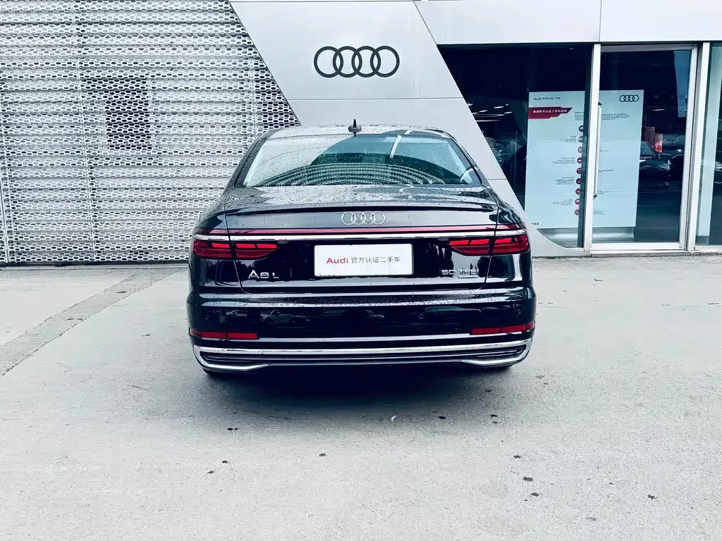 Audi A8 2024 из CN, фото 4