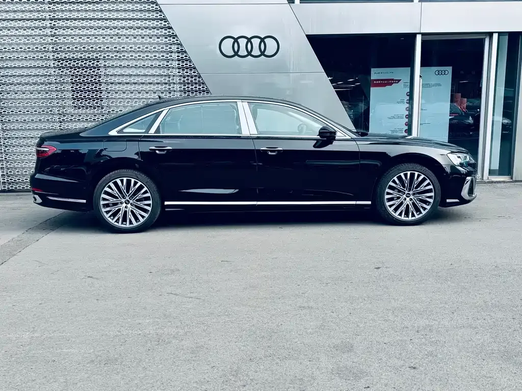 Audi A8 2024 из CN, фото 5