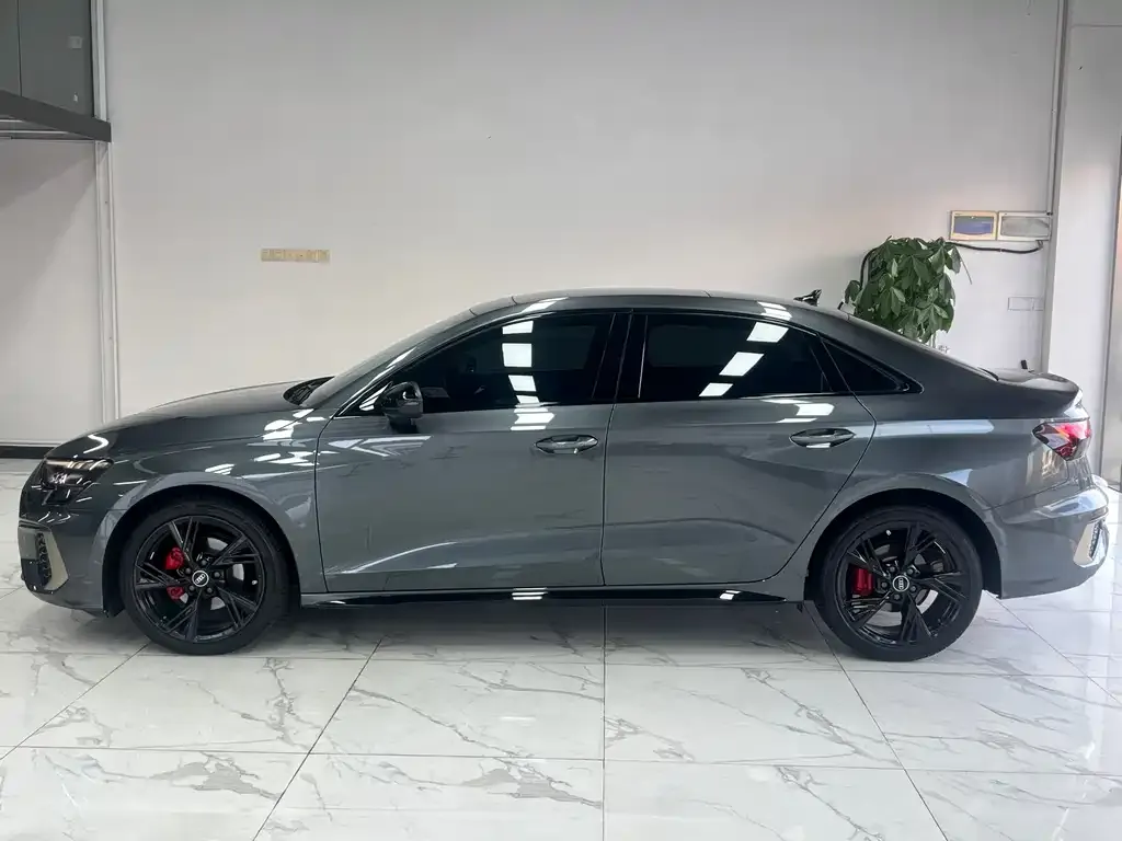 Audi A3 2024 из CN, фото 8