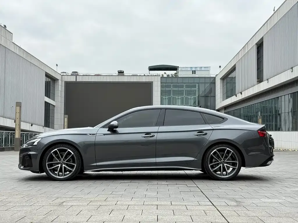 Audi A5 (Import) 2023 из CN, фото 7