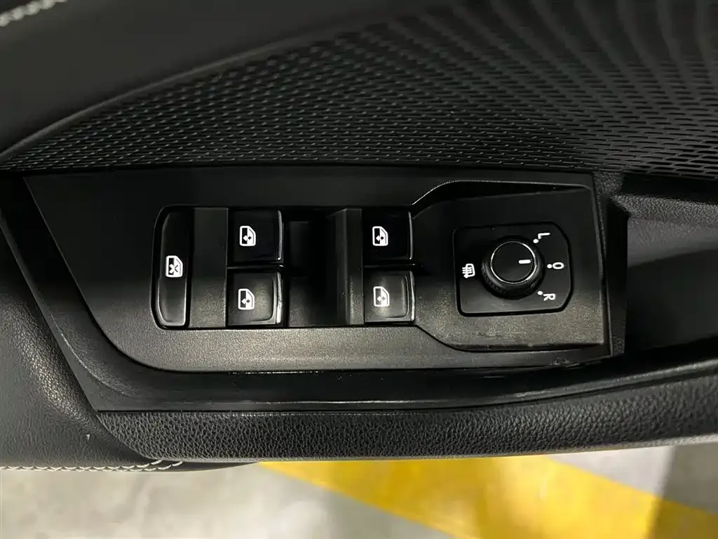 Skoda Octavia 2022 из CN, фото 9
