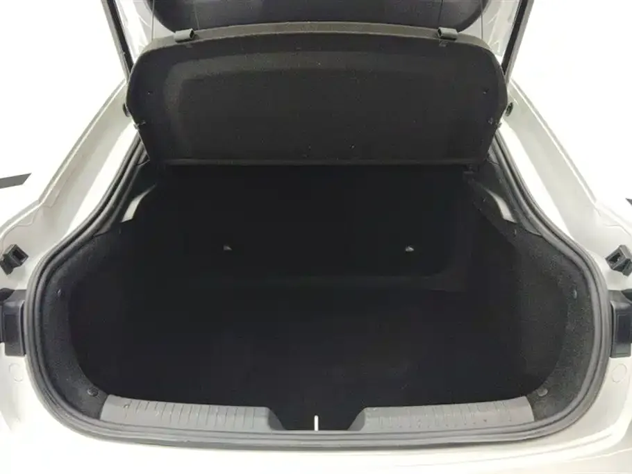 Changan UNI-V 2023 из CN, фото 4