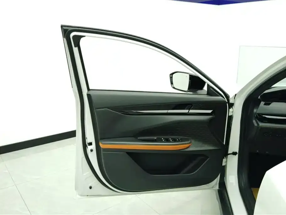 Changan UNI-V 2023 из CN, фото 7
