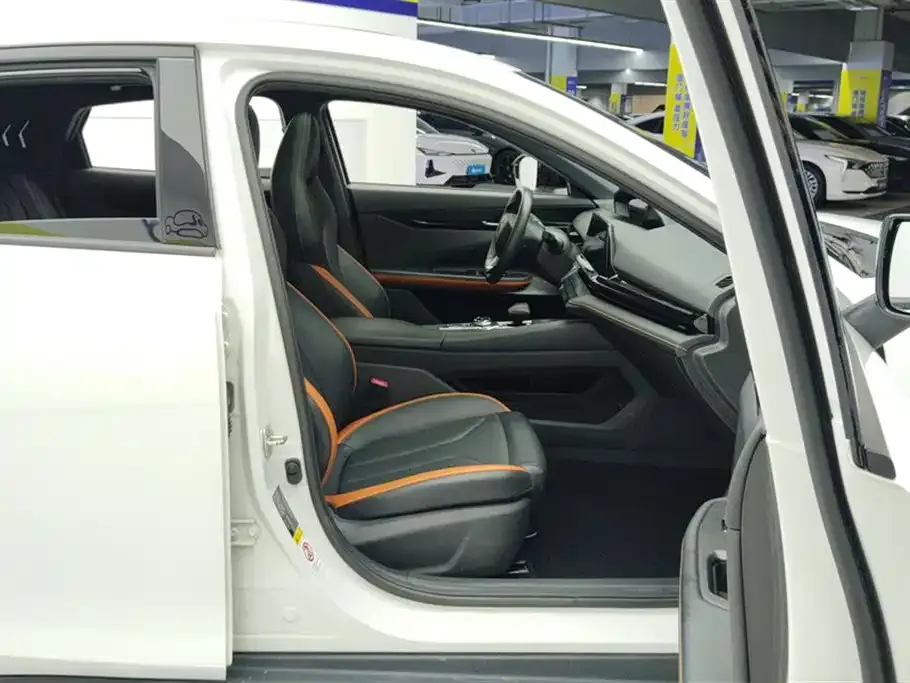 Changan UNI-V 2023 из CN, фото 8