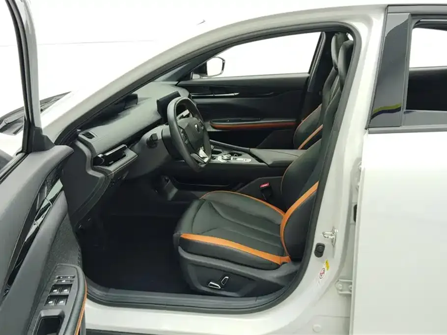 Changan UNI-V 2023 из CN, фото 9