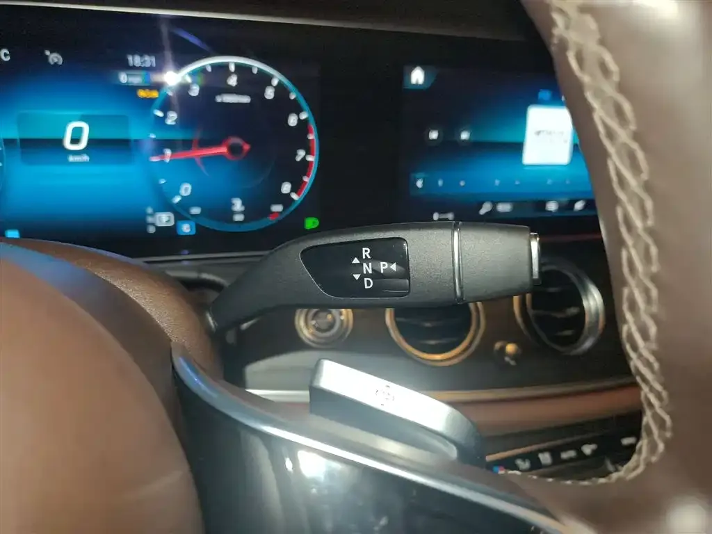 Mercedes-Benz E-Class 2023 из CN, фото 7