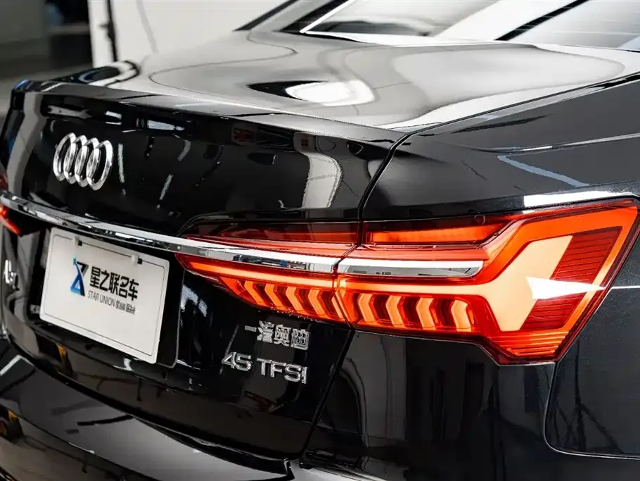 Audi A6L 2022 из CN, фото 9