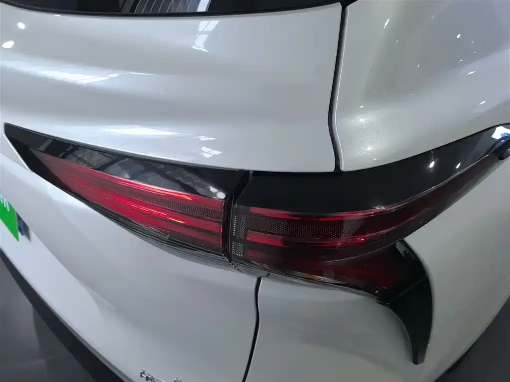 Toyota Sienna 2023 из CN, фото 8
