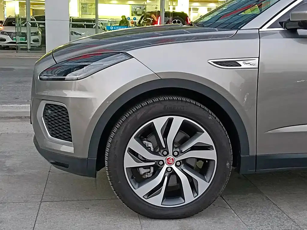 Jaguar E-PACE 2023 из CN, фото 4