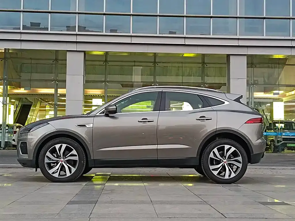 Jaguar E-PACE 2023 из CN, фото 5