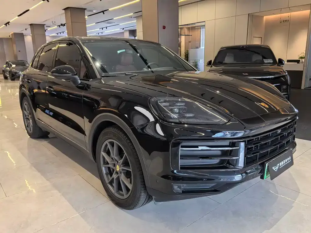 Porsche Cayenne Hybrid 2024 из CN, фото 3