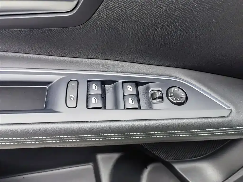 [object Object] 5008 2021 из CN, фото 9