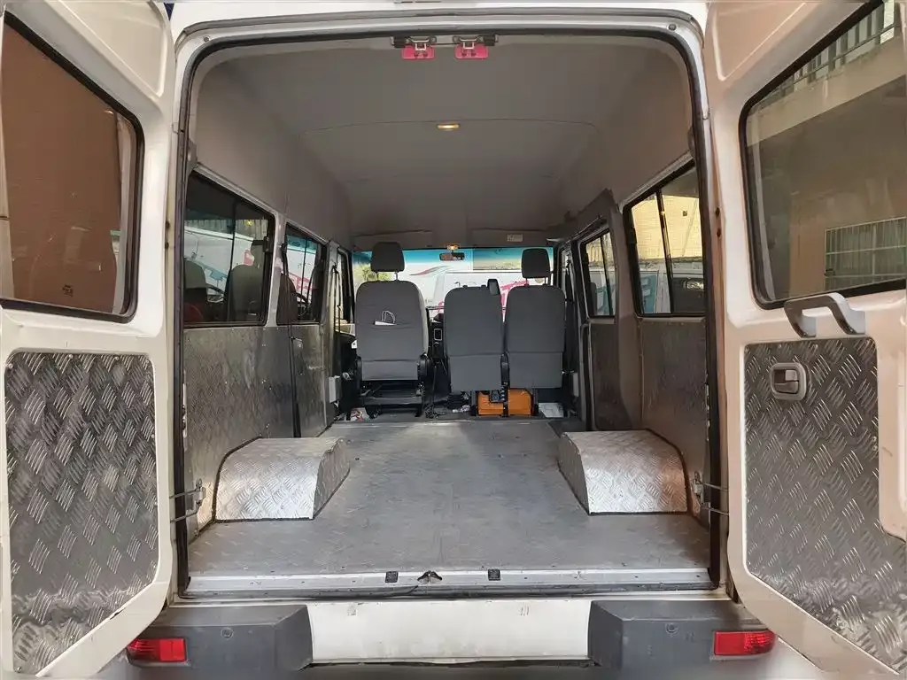 IVECO Daily 2023 из CN, фото 10