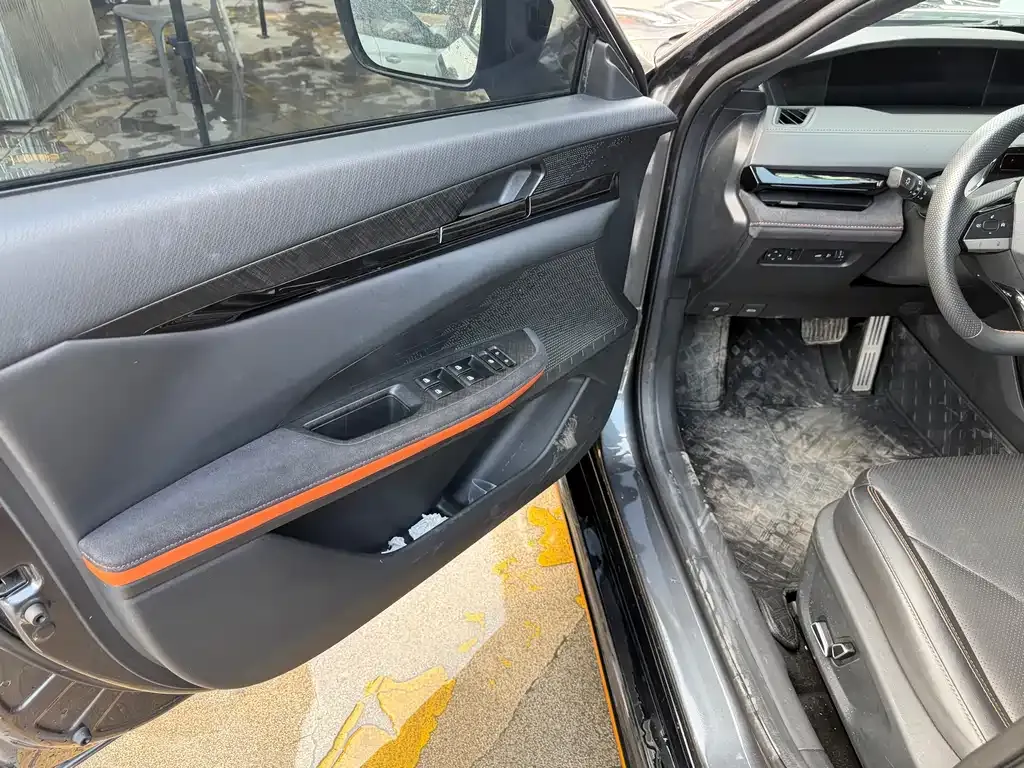 Changan UNI-V 2023 из CN, фото 4