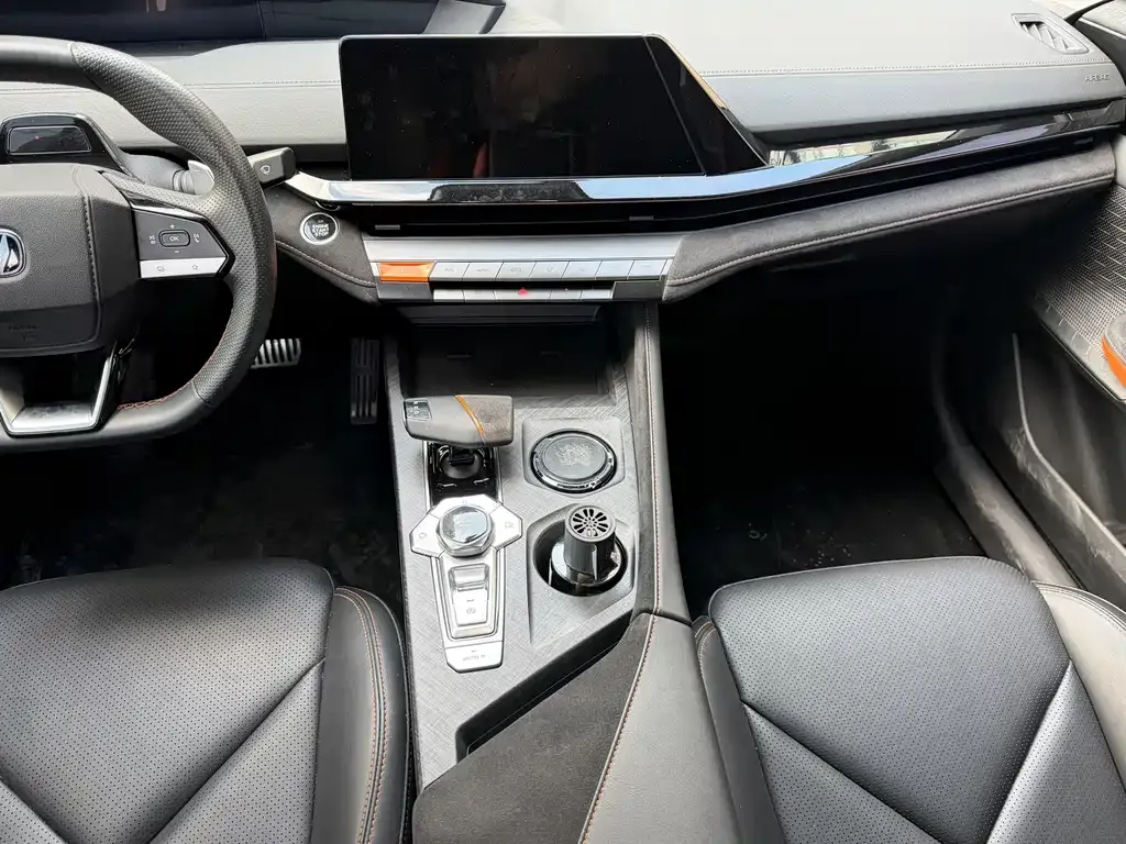 Changan UNI-V 2023 из CN, фото 9