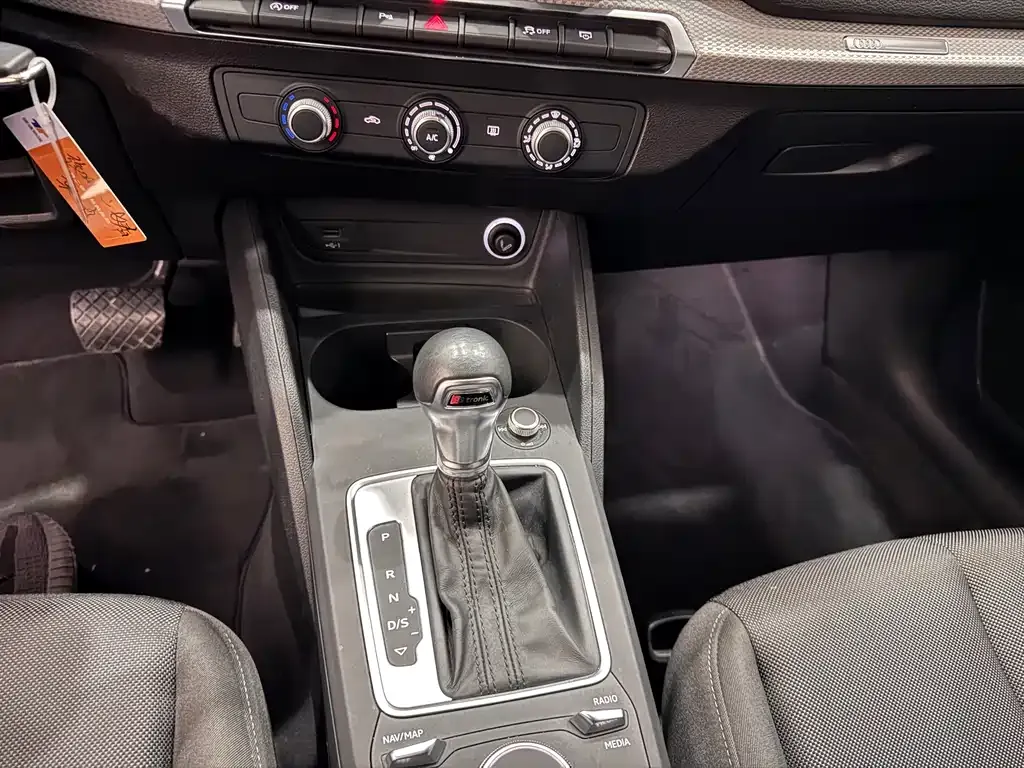 Audi Q2L 2021 из CN, фото 10