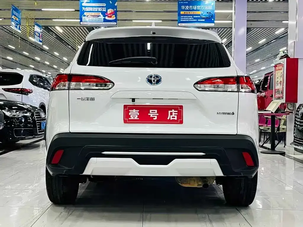 Toyota Corolla Cross 2024 из CN, фото 5