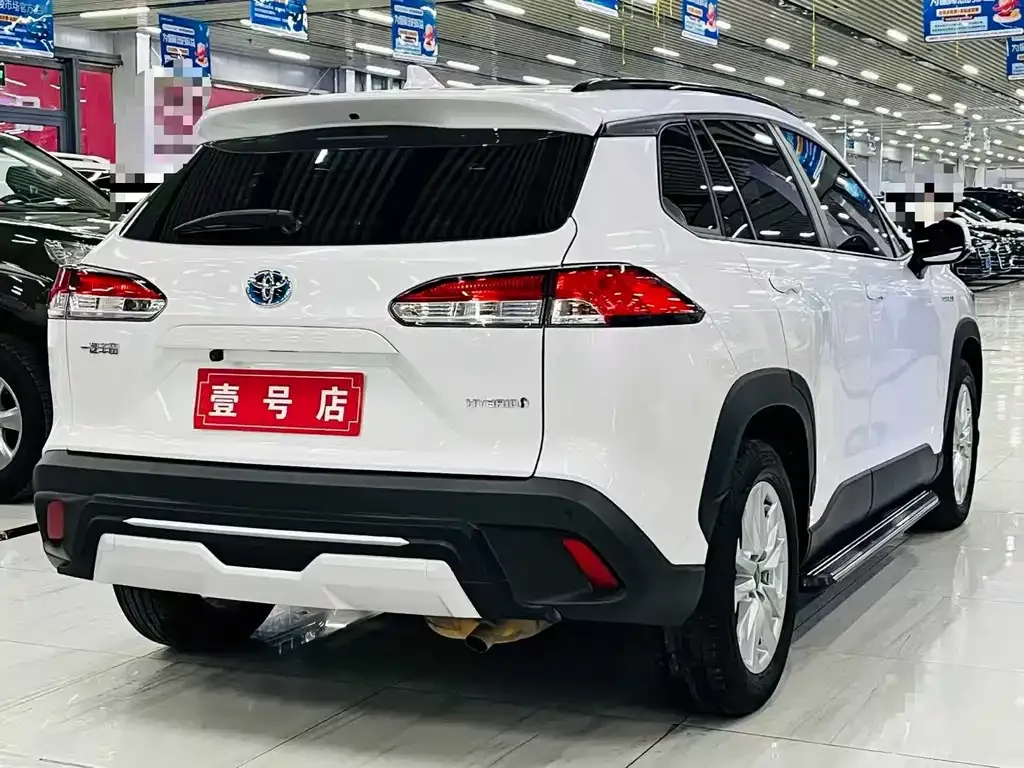 Toyota Corolla Cross 2024 из CN, фото 6