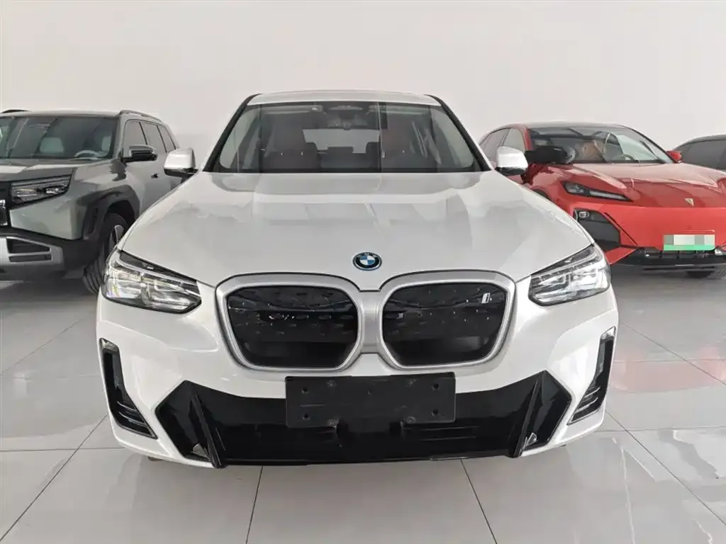 BMW iX3 2024 из CN, фото 3