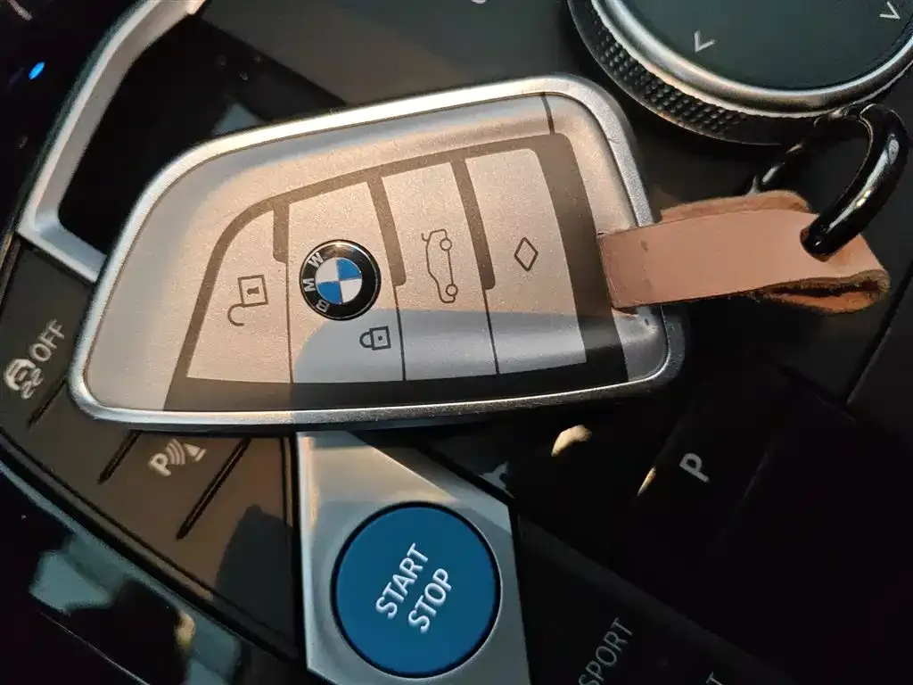 BMW iX3 2024 из CN, фото 9