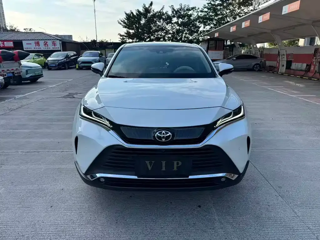 Toyota Harrier 2024 из CN, фото 2