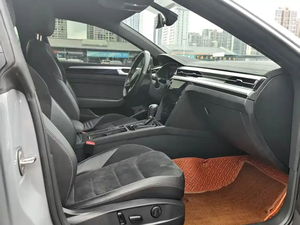 Volkswagen CC 2023 из CN, фото 6