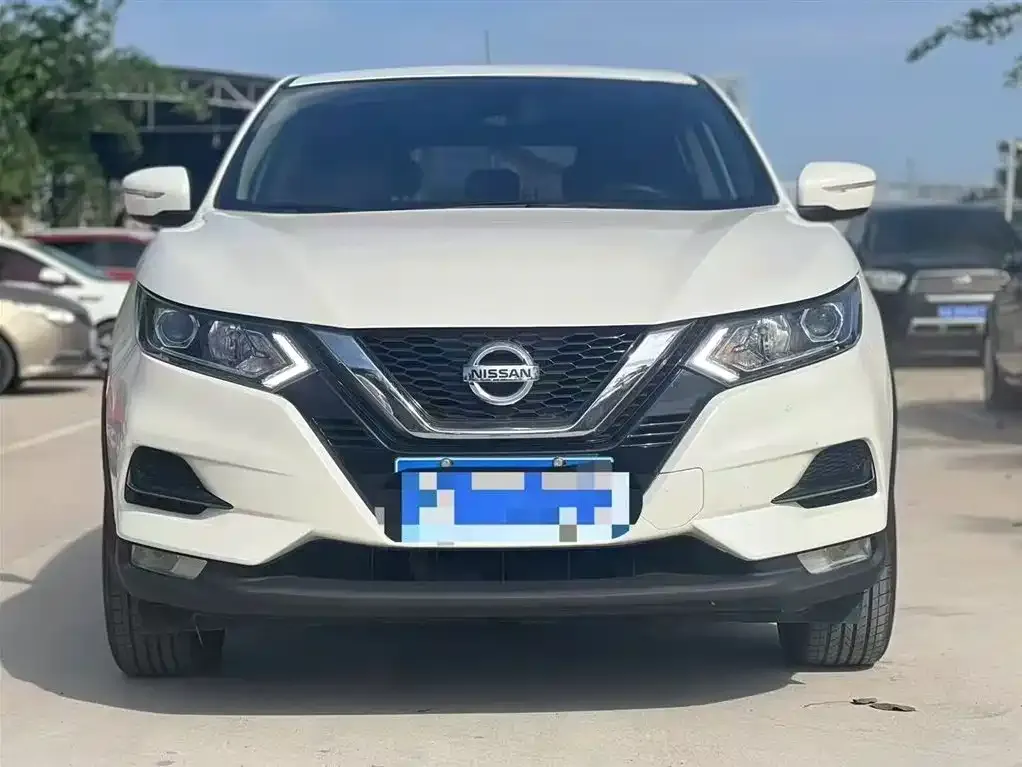 Nissan Qashqai 2021 из CN, фото 2