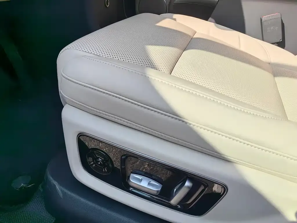 Li Auto L8 2023 из CN, фото 10