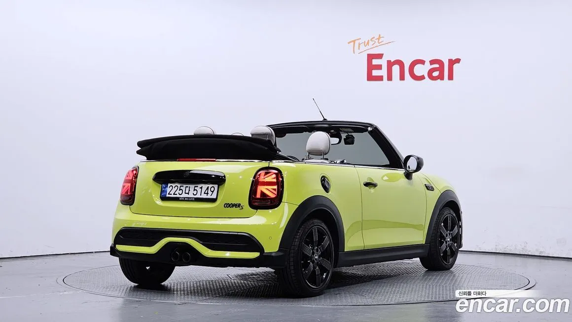 Mini Cooper Convertible — фото 2