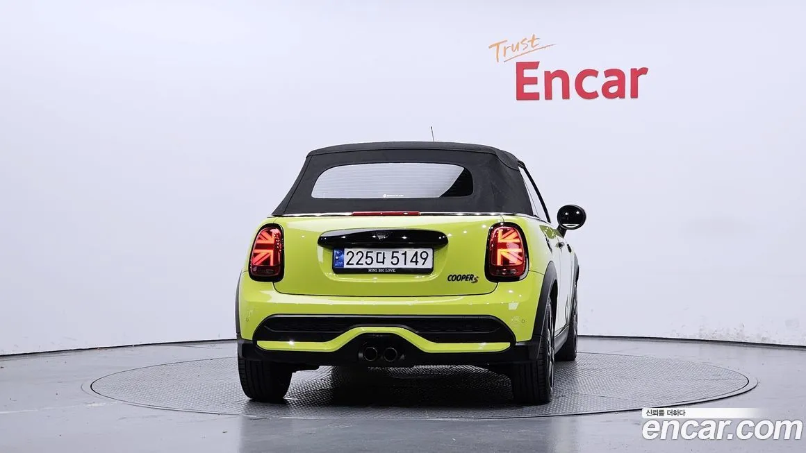 Mini Cooper Convertible — фото 4