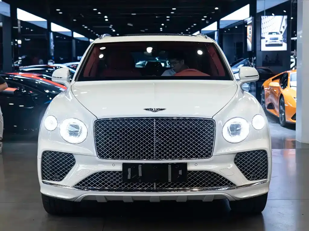 Bentley Bentayga 2022 из CN, фото 3