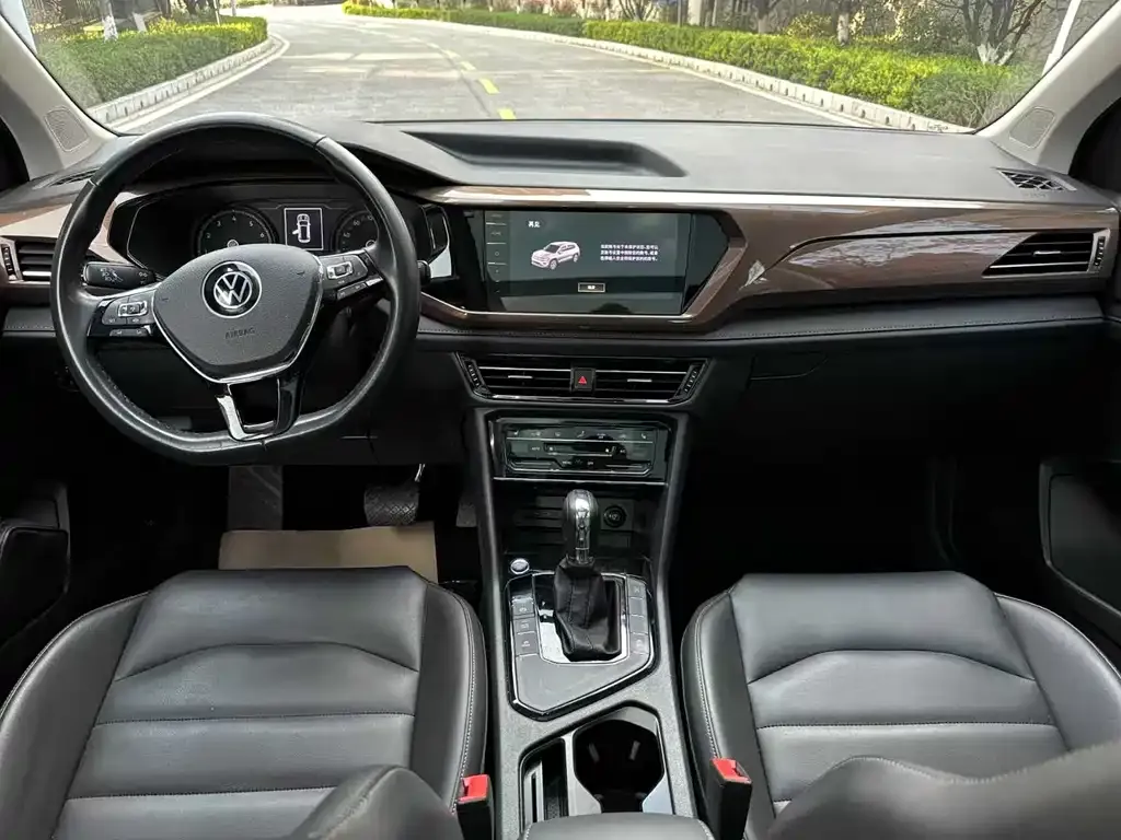 Volkswagen Tharu 2021 из CN, фото 5