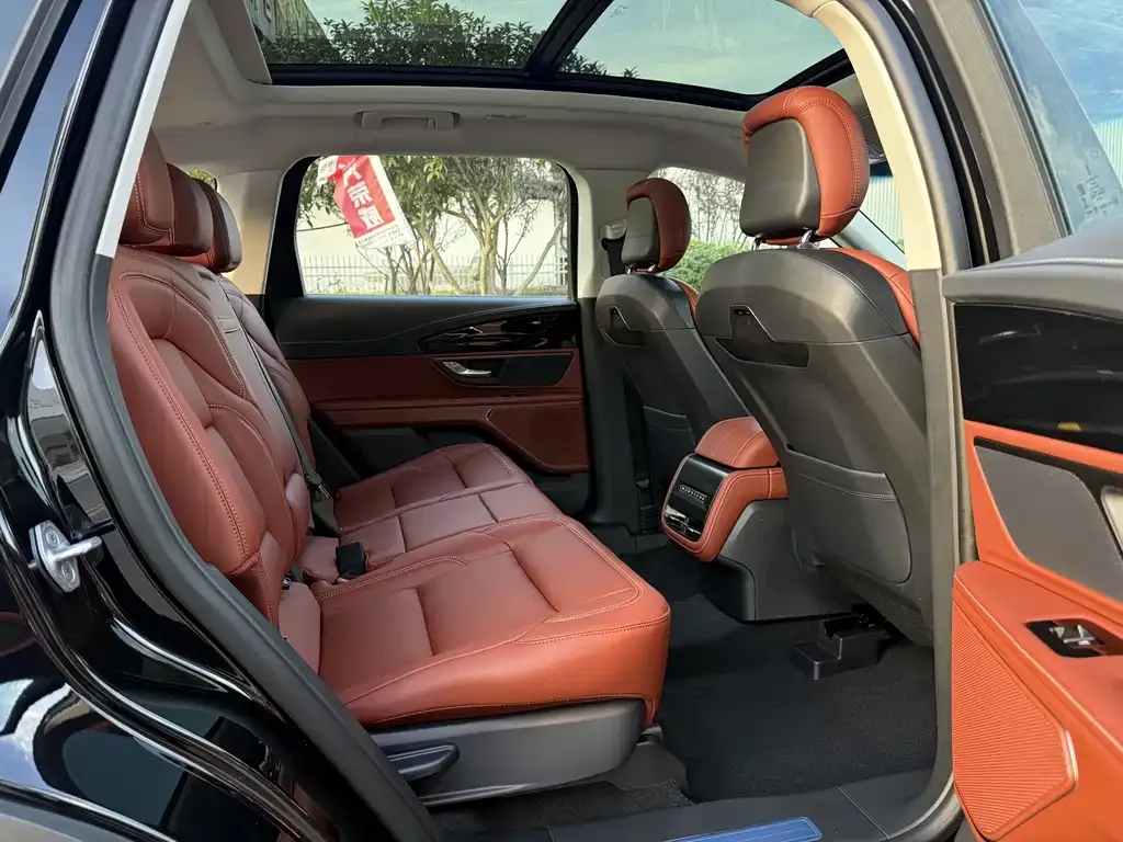 Lincoln Nautilus 2025 из CN, фото 10
